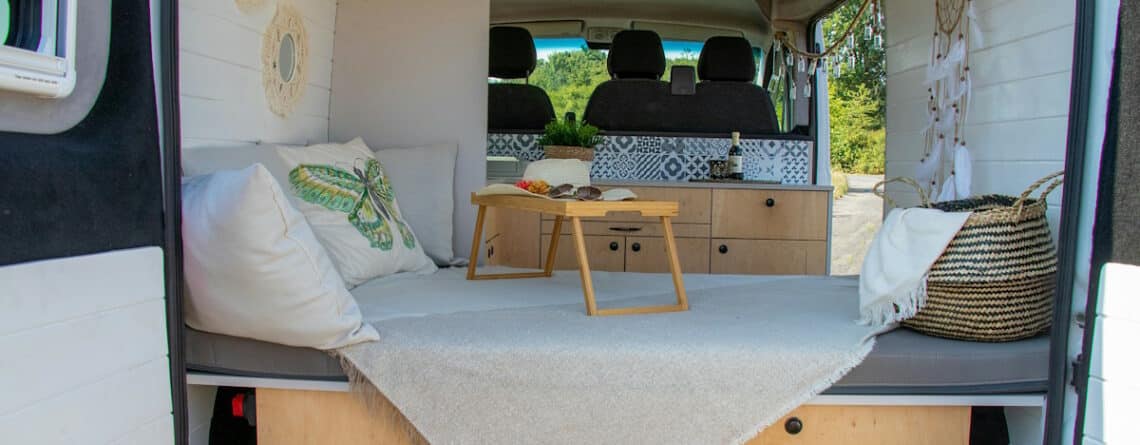 rangement sous lit peigne